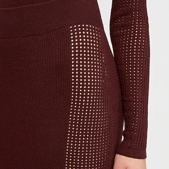 NEW Express High Waisted Knee Length Burgundy Skirt Size Small - Picture 3 of 8